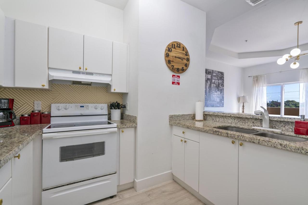 Airport Getaway Appartement Miami Buitenkant foto
